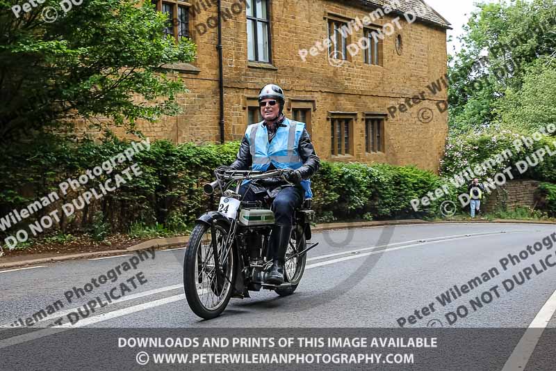 Vintage motorcycle club;eventdigitalimages;no limits trackdays;peter wileman photography;vintage motocycles;vmcc banbury run photographs